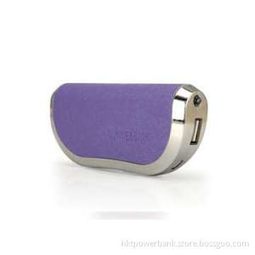 Lovely Purple 5600mAh Wallet-Size Power Bank with Four LEDs to Indicate The Battery Level, Compatible with Most USB Powered Devices
